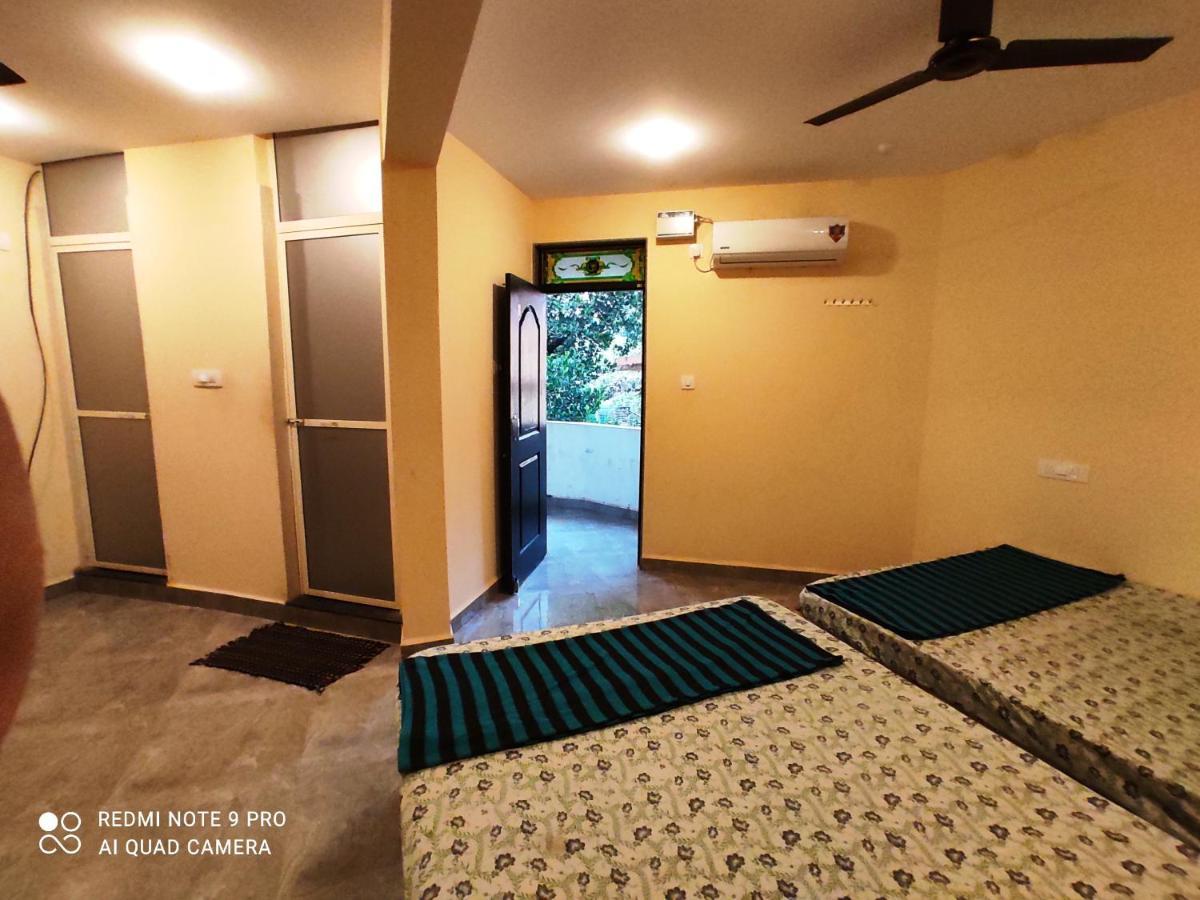 Godwill Kimo Guest house Seraulim Madgaon Extérieur photo
