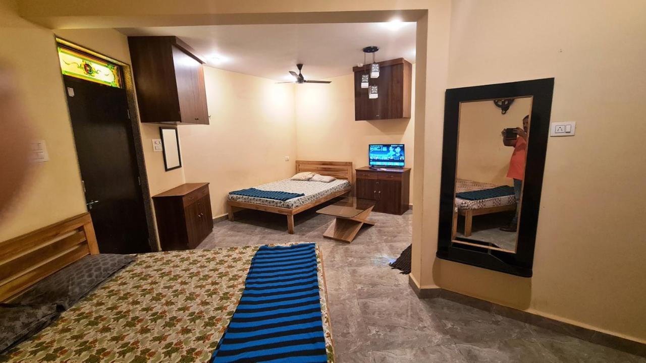 Godwill Kimo Guest house Seraulim Madgaon Extérieur photo